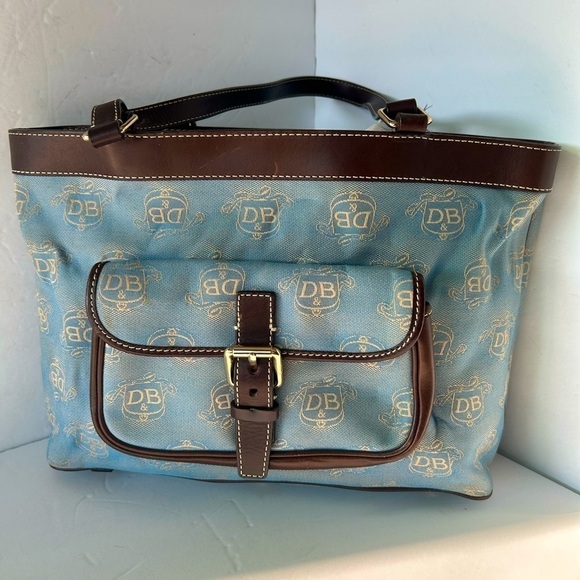 Dooney & Bourke NWOT Retired Rare Donegal Crest Denim Tote - Picture 1 of 13